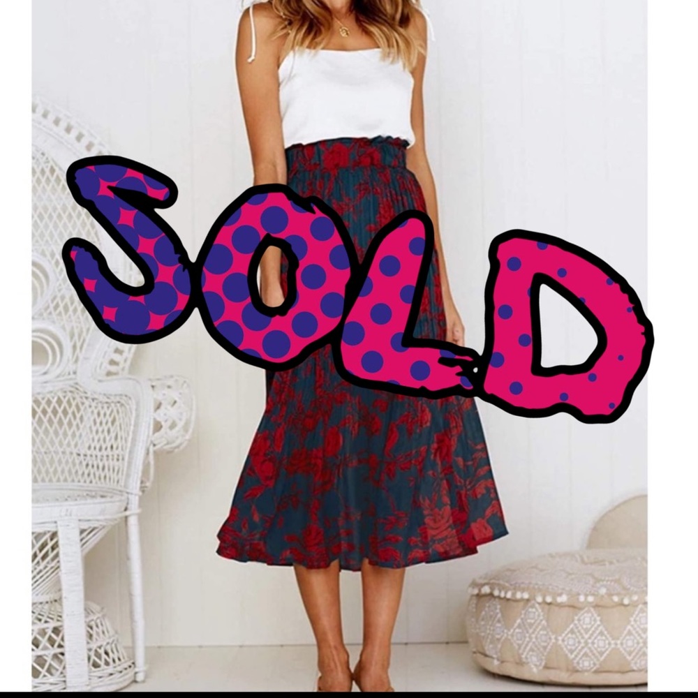 Cute silky poodle skirt.